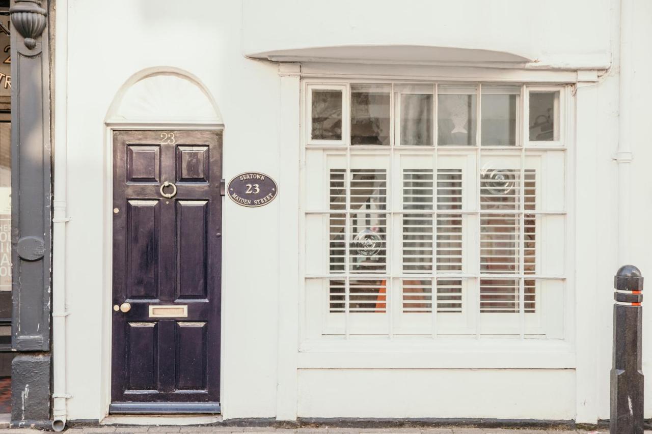 Seatown, Beautiful Townhouse In Central เวย์มัธ ภายนอก รูปภาพ
